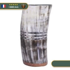 Tasse En Corne De Bœuf Avec Gravures